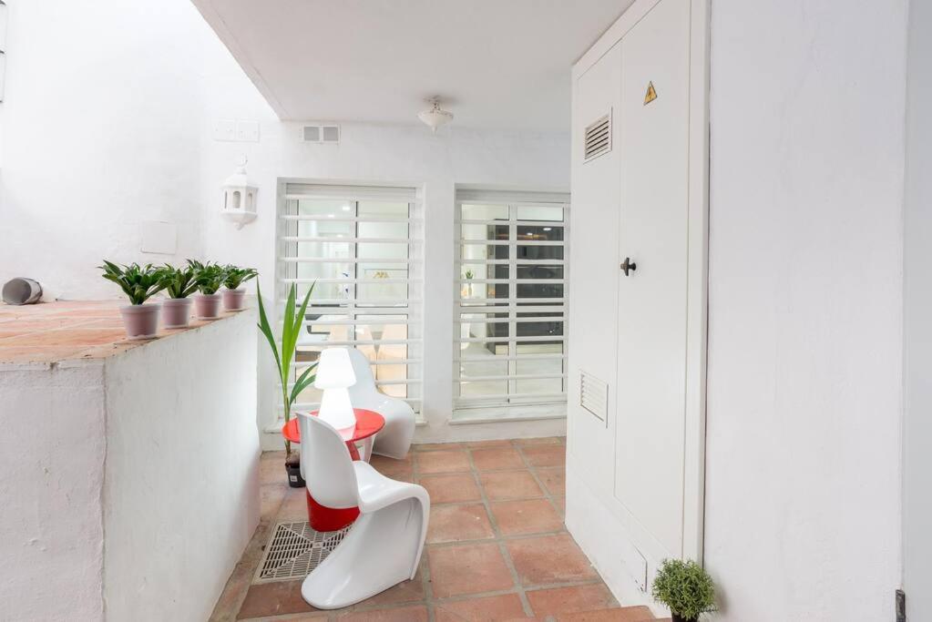 Incredible Luxury Location In Puerto Banus Beach For Families Marbella Exteriér fotografie