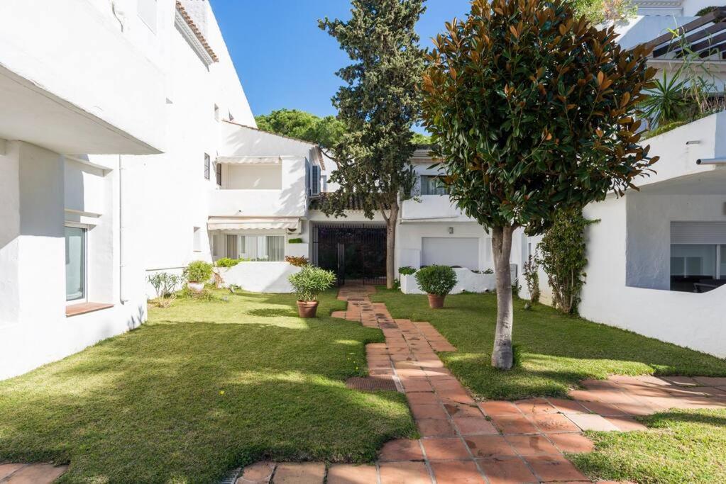 Incredible Luxury Location In Puerto Banus Beach For Families Marbella Exteriér fotografie