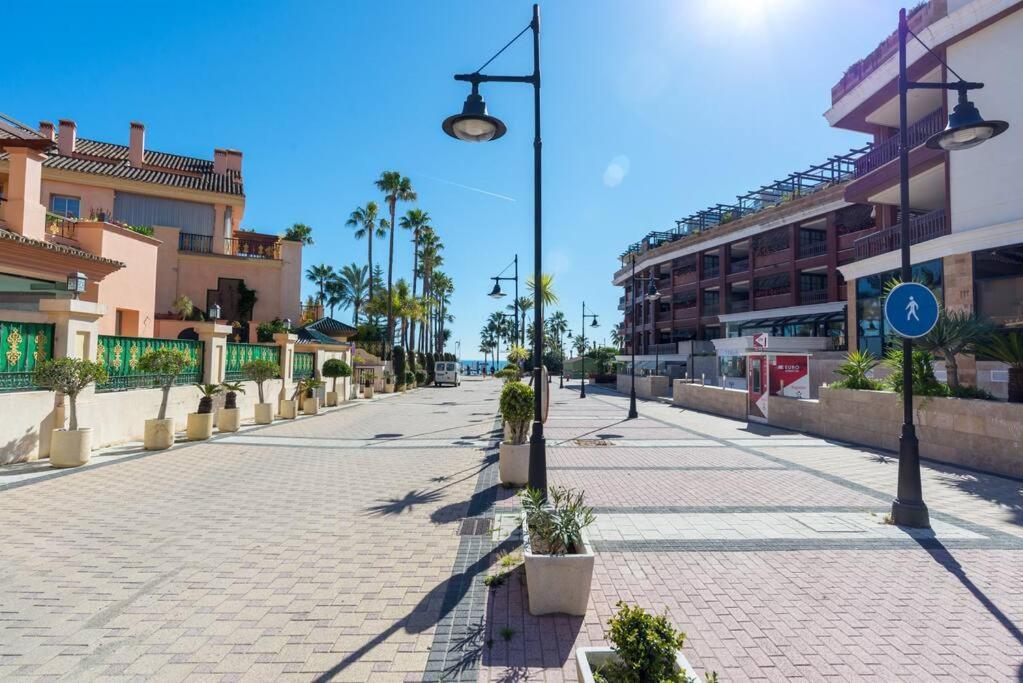 Incredible Luxury Location In Puerto Banus Beach For Families Marbella Exteriér fotografie