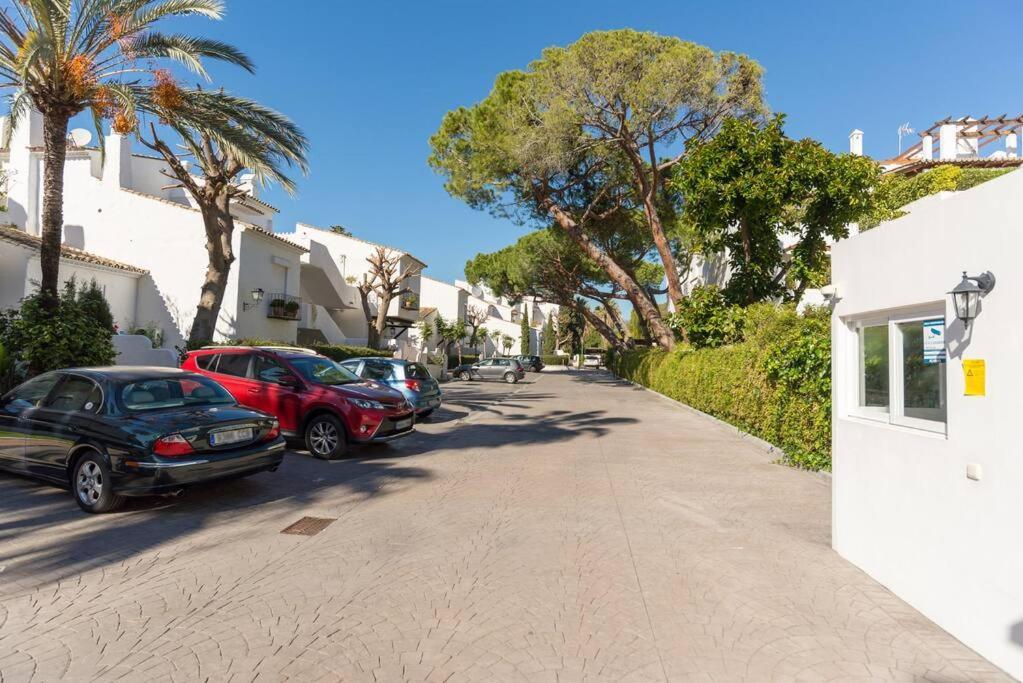 Incredible Luxury Location In Puerto Banus Beach For Families Marbella Exteriér fotografie